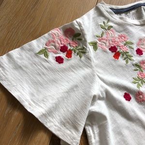 Akemi + Kim floral embroidered